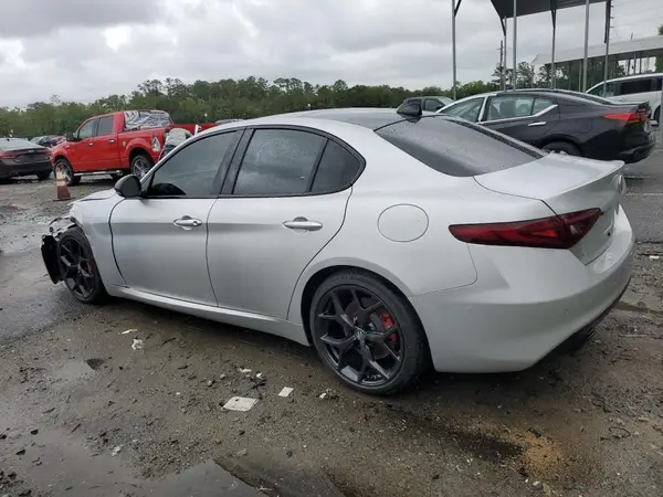 ZARFAMBN9L7635579 2020 ALFA ROMEO GIULIA - Image 2