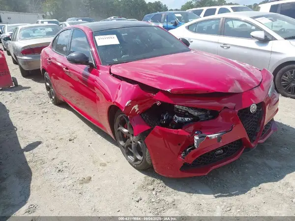 ZARFAMBN9M7640105 2021 ALFA ROMEO GIULIA