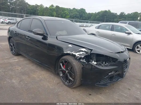 ZARFAMBN9M7644042 2021 ALFA ROMEO GIULIA
