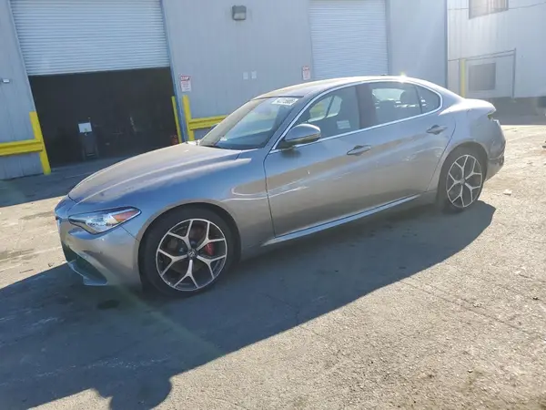 ZARFAMBN9M7648222 2021 ALFA ROMEO GIULIA - Image 1