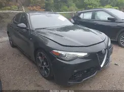 ZARFAMBN9N7656614 2022 ALFA ROMEO GIULIA