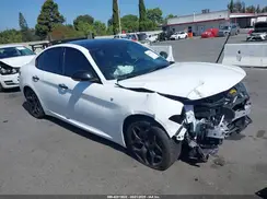ZARFAMBN9N7660565 2022 ALFA ROMEO GIULIA