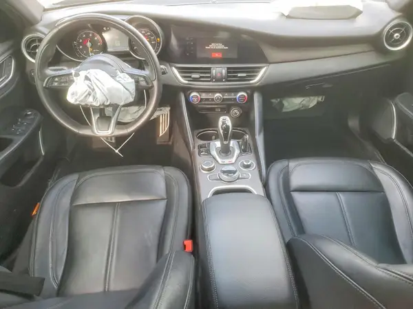 ZARFAMBN9N7660730 2022 ALFA ROMEO GIULIA - Image 8