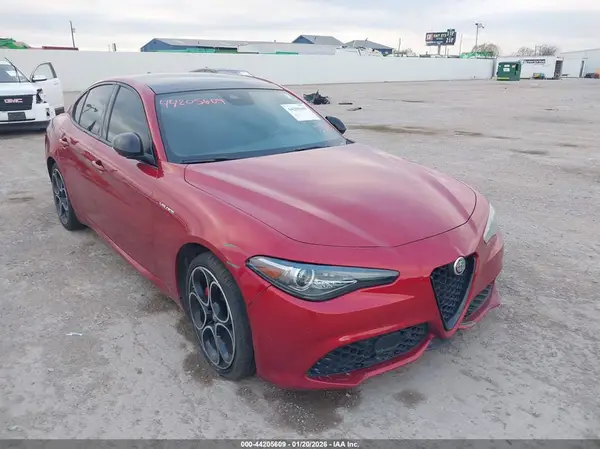 ZARFAMBN9N7660744 2022 ALFA ROMEO GIULIA