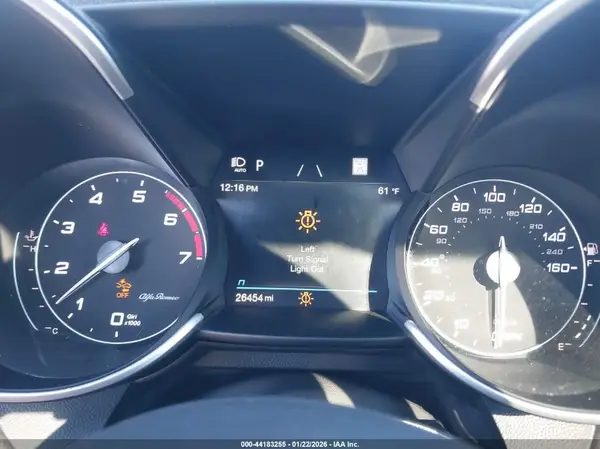 2022 ALFA ROMEO GIULIA auction photo 7