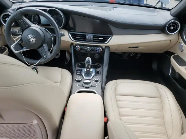 ZARFAMBN9P7673755 2023 ALFA ROMEO GIULIA - Image 8
