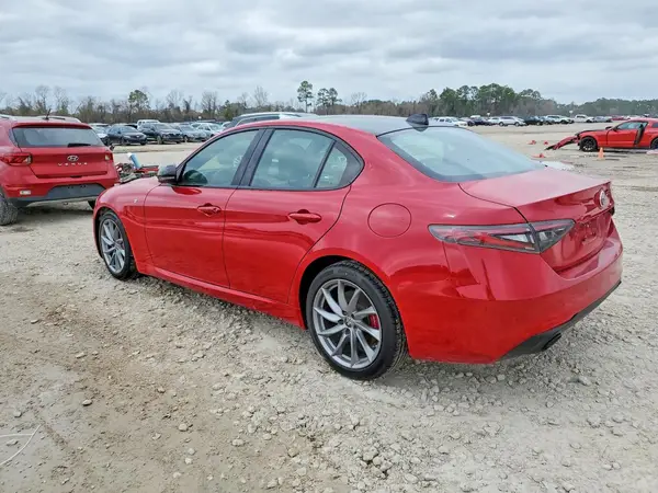 ZARFAMBN9R7684662 2024 ALFA ROMEO GIULIA - Image 2