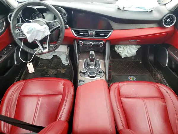 ZARFAMBNXK7600323 2019 ALFA ROMEO GIULIA - Image 8