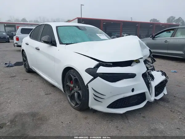 ZARFAMBNXK7603478 2019 ALFA ROMEO GIULIA