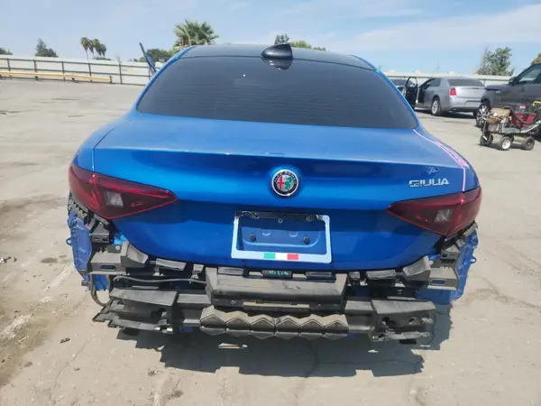 2019 ALFA ROMEO GIULIA auction photo 6