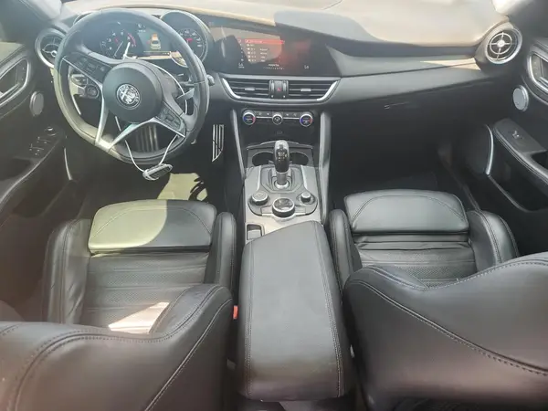 ZARFAMBNXK7605022 2019 ALFA ROMEO GIULIA - Image 8