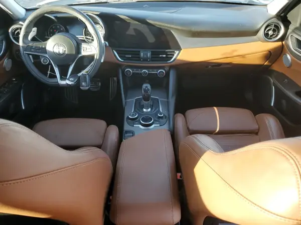 ZARFAMBNXK7606364 2019 ALFA ROMEO GIULIA - Image 8