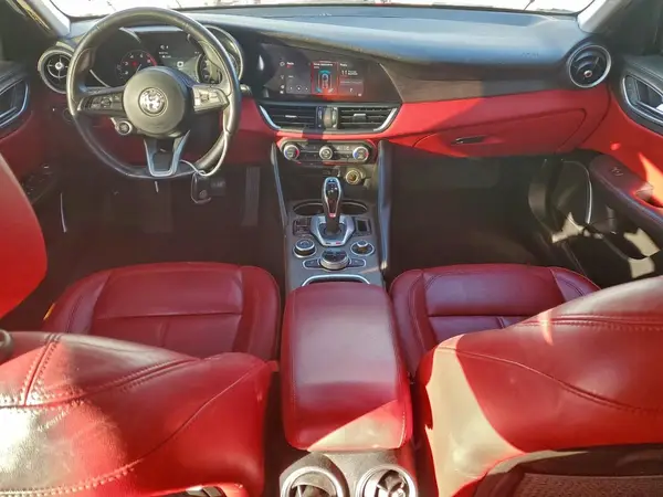 ZARFAMBNXL7639284 2020 ALFA ROMEO GIULIA - Image 8