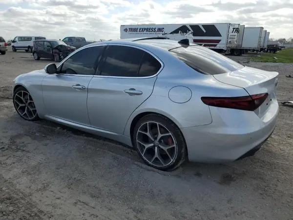 ZARFAMBNXM7639691 2021 ALFA ROMEO GIULIA - Image 2