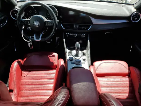 ZARFAMBNXN7664866 2022 ALFA ROMEO GIULIA - Image 8