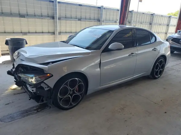 ZARFAMBNXP7667902 2023 ALFA ROMEO GIULIA