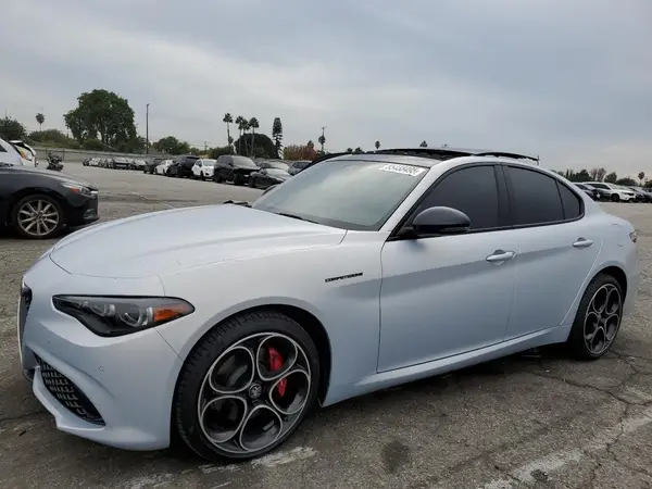 ZARFAMBNXR7682922 2024 ALFA ROMEO GIULIA