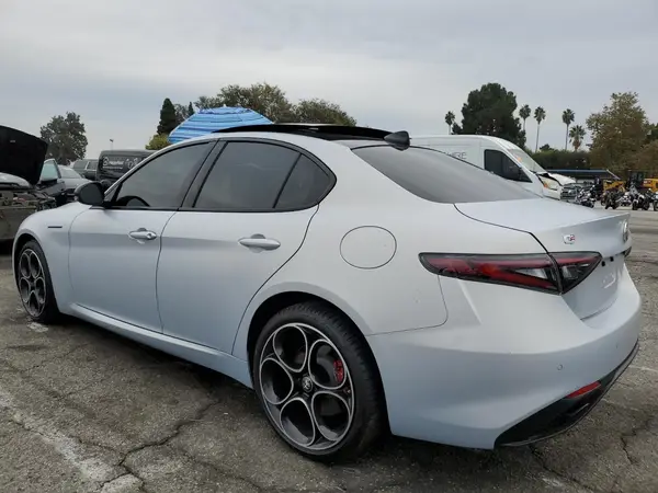 ZARFAMBNXR7682922 2024 ALFA ROMEO GIULIA - Image 2