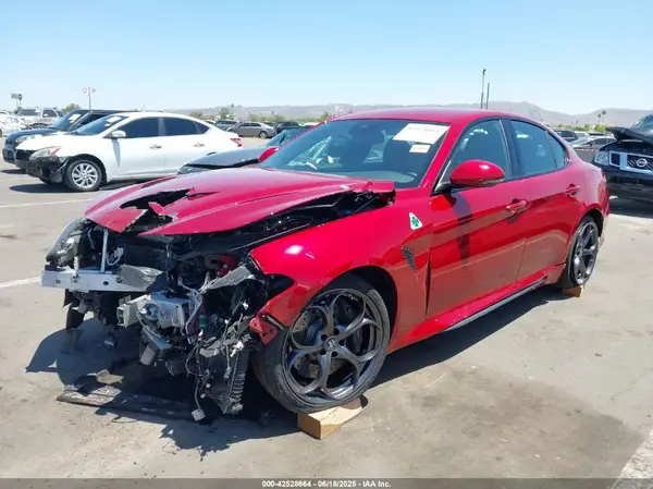 ZARFAMEV2M7644718 2021 ALFA ROMEO GIULIA - Image 2