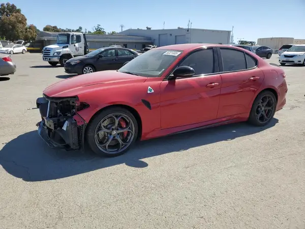 ZARFAMEV2N7664274 2022 ALFA ROMEO GIULIA - Image 1