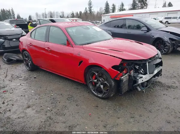 ZARFAMEV3N7657494 2022 ALFA ROMEO GIULIA