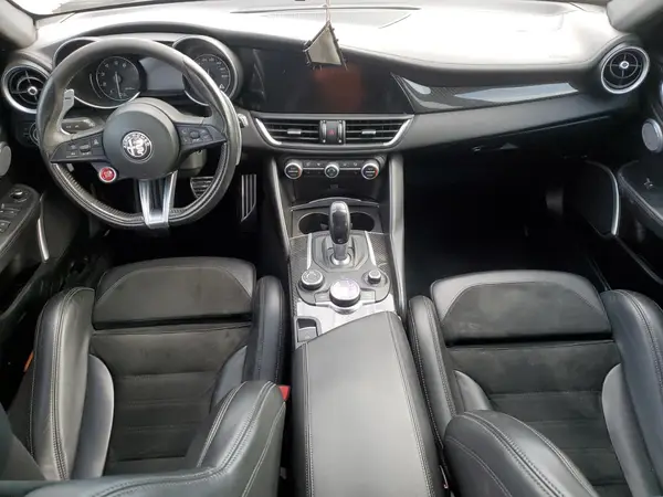 ZARFAMEV4K7599309 2019 ALFA ROMEO GIULIA - Image 8