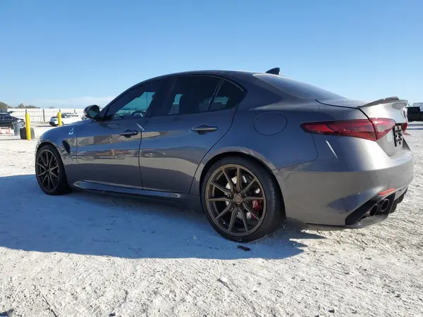 ZARFAMEV4K7601298 2019 ALFA ROMEO GIULIA - Image 2