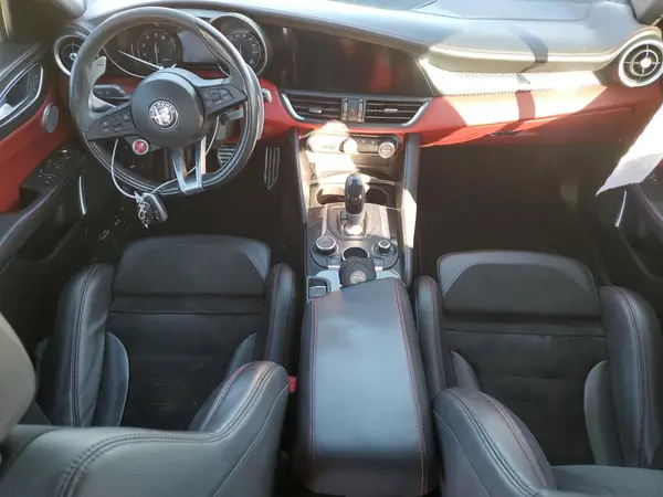 ZARFAMEV4K7601298 2019 ALFA ROMEO GIULIA - Image 8