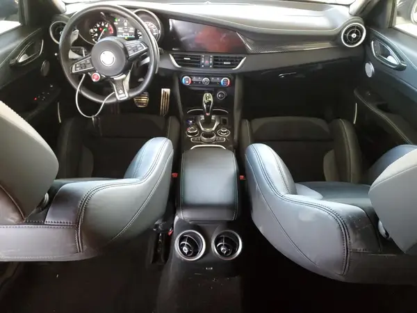 ZARFAMEV5M7646074 2021 ALFA ROMEO GIULIA - Image 8