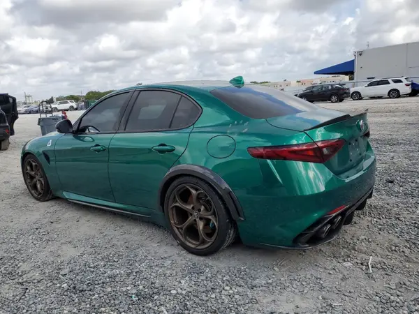 ZARFAMEV7P7675726 2023 ALFA ROMEO GIULIA - Image 2