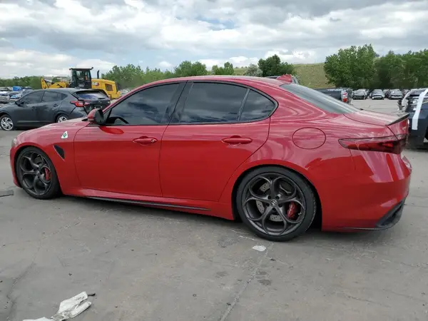 ZARFAMEVXK7601967 2019 ALFA ROMEO GIULIA - Image 2