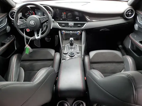 ZARFAMEVXK7601967 2019 ALFA ROMEO GIULIA - Image 8