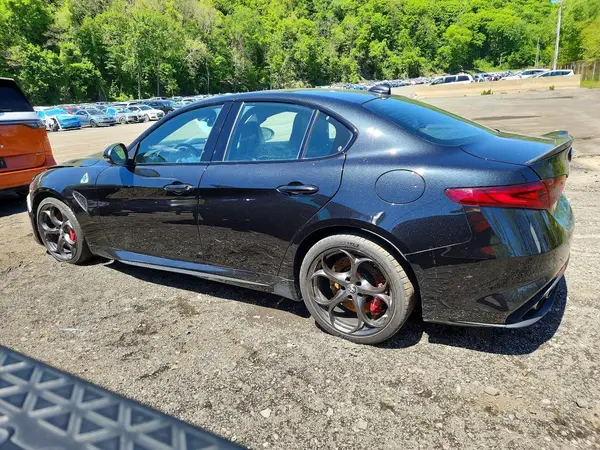 ZARFAMEVXP7676787 2023 ALFA ROMEO GIULIA - Image 2