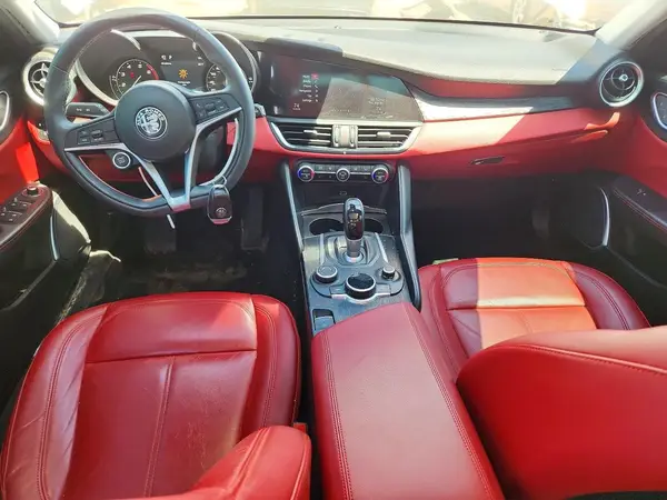 ZARFANAN0K7600368 2019 ALFA ROMEO GIULIA - Image 8