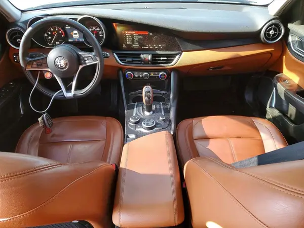 ZARFANAN0K7613945 2019 ALFA ROMEO GIULIA - Image 8