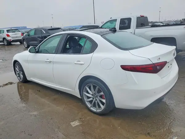 ZARFANAN0P7673778 2023 ALFA ROMEO GIULIA - Image 2