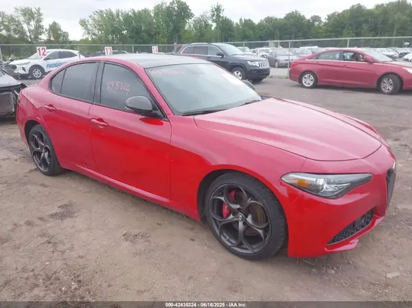 ZARFANAN1K7598906 2019 ALFA ROMEO GIULIA - Image 1