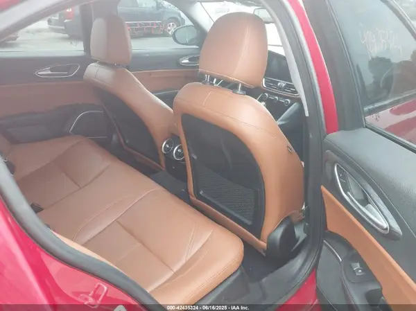 ZARFANAN1K7598906 2019 ALFA ROMEO GIULIA - Image 8