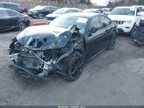 ZARFANAN1K7613873 2019 ALFA ROMEO GIULIA - Image 2