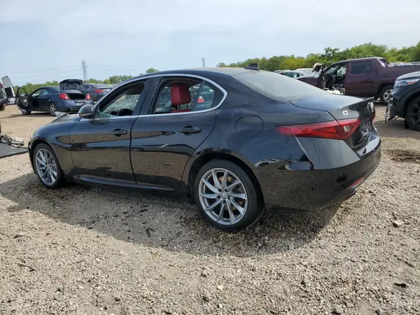 ZARFANAN1L7625538 2020 ALFA ROMEO GIULIA - Image 2