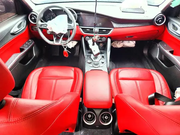 ZARFANAN1L7635163 2020 ALFA ROMEO GIULIA - Image 8