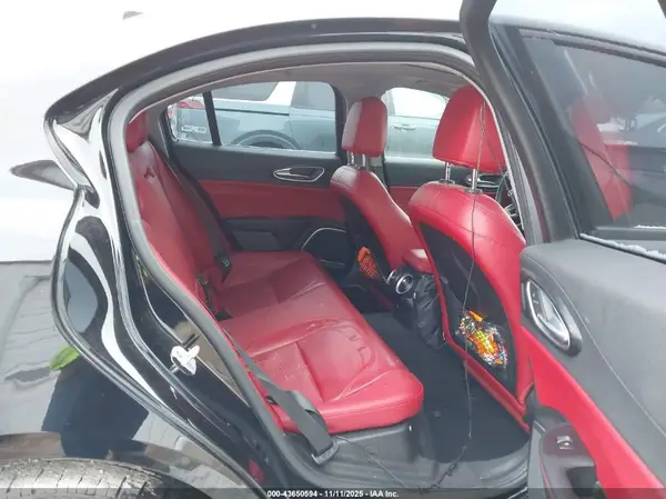 ZARFANAN1M7641207 2021 ALFA ROMEO GIULIA - Image 8