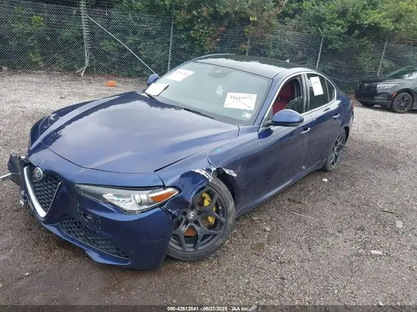ZARFANAN1M7642888 2021 ALFA ROMEO GIULIA - Image 2