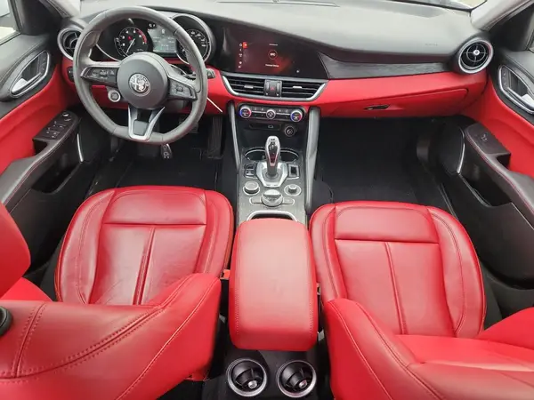 ZARFANAN1M7644589 2021 ALFA ROMEO GIULIA - Image 8