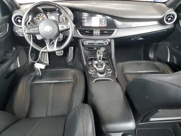 ZARFANAN1N7652614 2022 ALFA ROMEO GIULIA - Image 8
