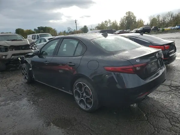 ZARFANAN1P7668251 2023 ALFA ROMEO GIULIA - Image 2