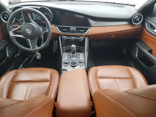 ZARFANAN2K7599904 2019 ALFA ROMEO GIULIA - Image 8