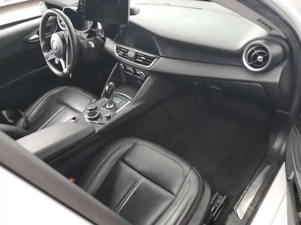 ZARFANAN2K7603174 2019 ALFA ROMEO GIULIA - Image 8