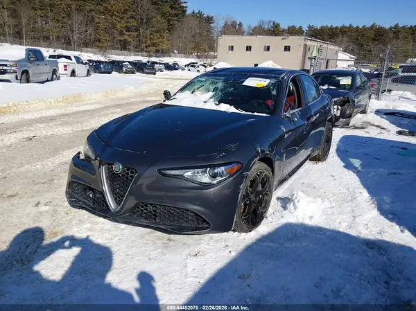 ZARFANAN2M7643631 2021 ALFA ROMEO GIULIA - Image 2