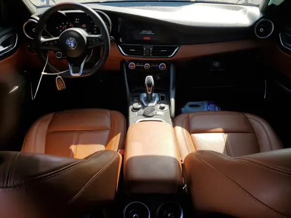 ZARFANAN2M7647663 2021 ALFA ROMEO GIULIA - Image 8